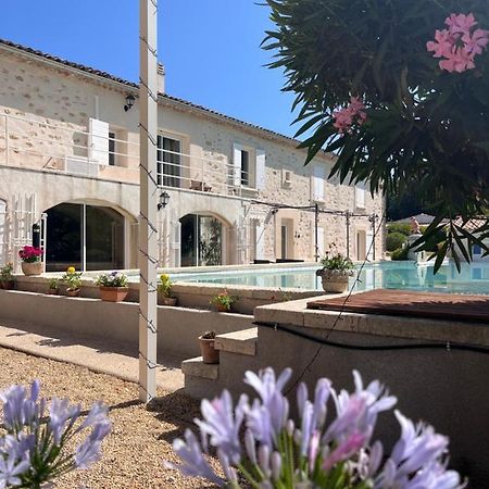 Domaine Amourella Aparthotel Lambesc Exterior photo